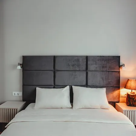 Elegant Living 2 *