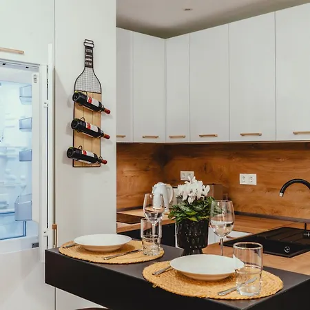 Appartement Elegant Living 2 *