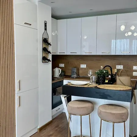 Elegant Living 2 소피아