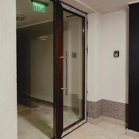 Elegant Living 2 아파트 소피아