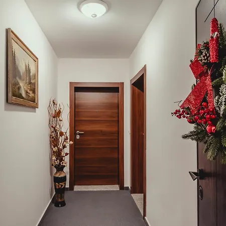 Elegant Living 2